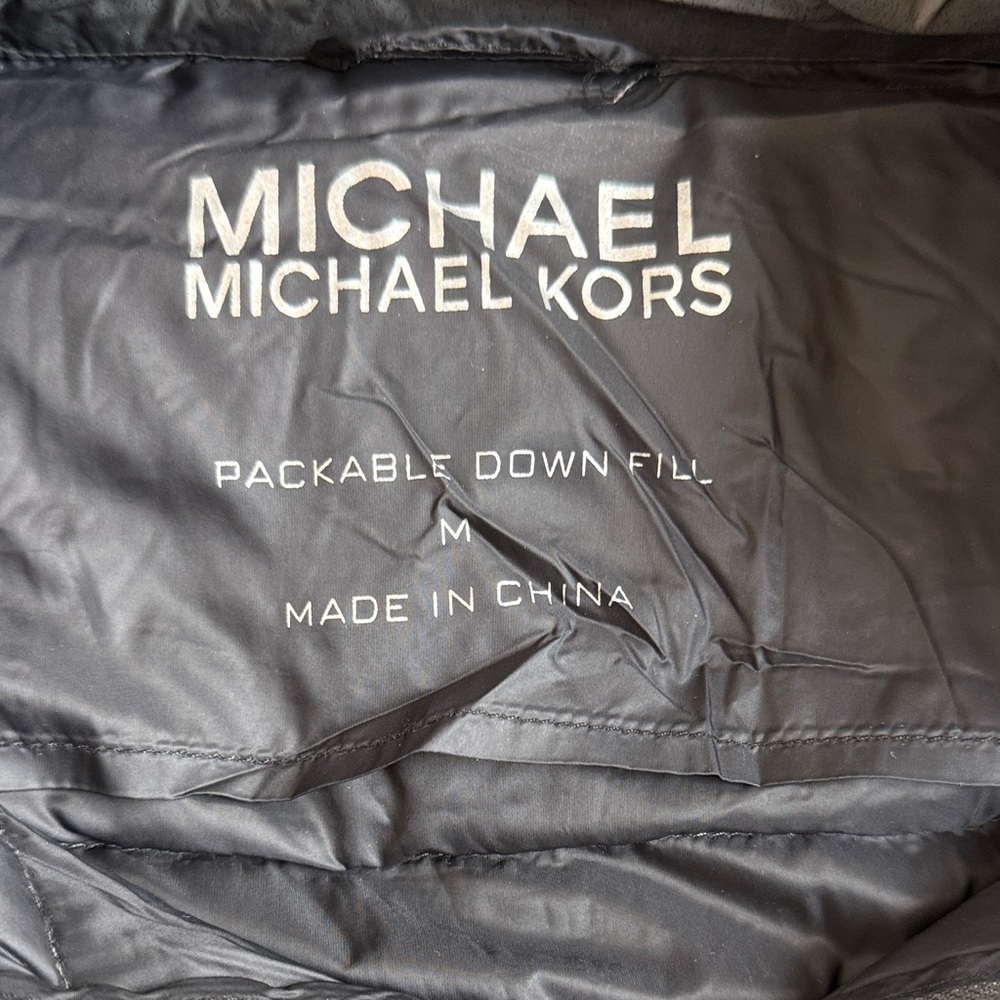 ✨ Michael Kors Charcoal Puffer Jacket - Picture 2 of 9